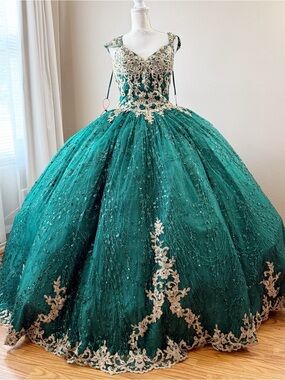 Emerald Green glitter Ball Gown with Gold detail Quinceanera Sweet 16